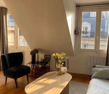 Quartier du Mail Apartment | Charmant studio lumineux en plein centre de Paris