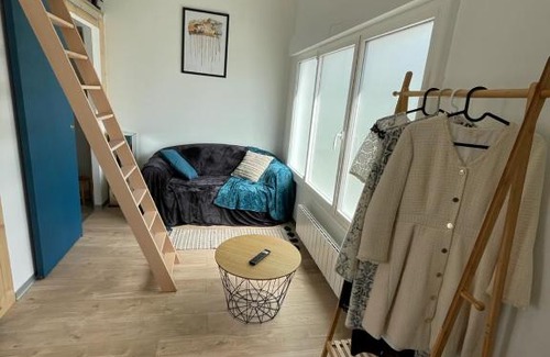 Pipriac Apartment | Charmant studio meublé