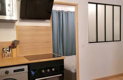 Cuges-les-Pins Apartment | Charmant T1-Bis à Cuges-Les-Pins