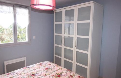 Bagneres-de-Luchon Apartment | Charmant T2 à Luchon - 46m², Balcon Sud-Est, proche thermes, idéal 4 pers, tout confort. - FR-1-313-174