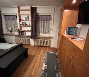 Sesslach Apartment | Charmantes Feriennest vor Seßlachs Stadtmauer im lebendigen Familienhaus