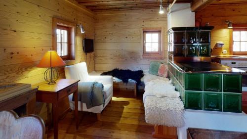 Stanz Im Murztal House | Charmantes Gästehaus am Waldrand in alpiner Lage Siehe auch zweites Objekt Gästewohnung in altem Bauernhaus