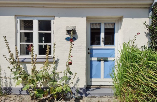 Marstal House | Charmantes Schiffershaus mit idyllischem Garten und Strandhaus