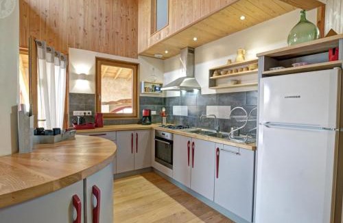 Verrieres-en-Forez House | Charme Authentique : Ancienne Grange Restaurée à Verrières-en-Forez - FR-1-496-327