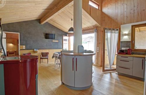 Verrieres-en-Forez House | Charme Authentique : Ancienne Grange Restaurée à Verrières-en-Forez - FR-1-496-327