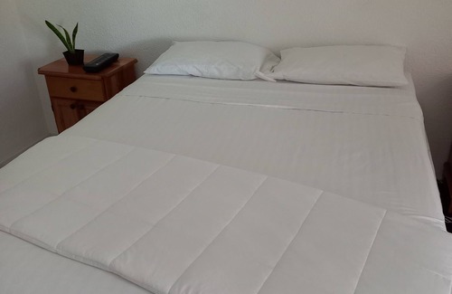 West End Apartment | Charming 1-bedroom apartment in enchanting Negril with AC, WiFi