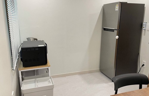 Jungang-dong House | Charming 1-bedroom building in brilliant Busan with WiFinand there r a large bed