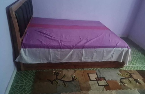 Sector 32 House | Charming 1-bedroom bungalow in Gurugram with WiFi access