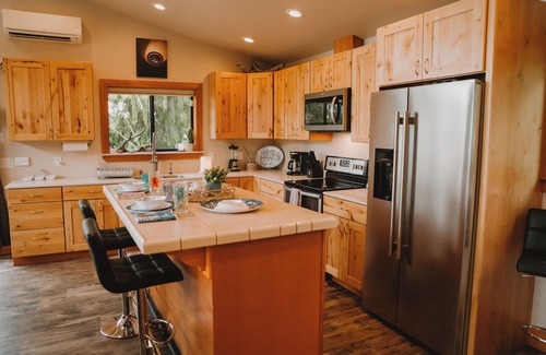 Sequim House | Charming 1-bedroom Hideaway overlooking Sequim Bay
