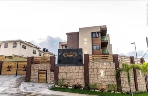 West Gate Hills Apartment | Charming 1-bedroom apartment in gorgeous Montego Bay with AC, WiFi