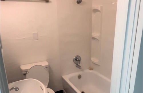 Cliff - Cannon Apartment | Charming 1-bedroom one apartment in fabulous Spokane with WiFi near down town