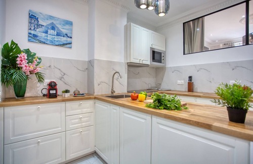 Bonne-Nouvelle Apartment | Charming 100m² with 3BR - Romantic City Center
