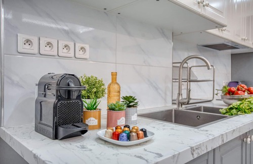 Bonne-Nouvelle Apartment | Charming 150m² 5BR Romantic City Center w/Aircon