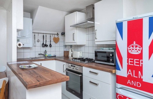 Wimbledon Apartment | Charming 1BD Flat with Garden, Wimbledon Village