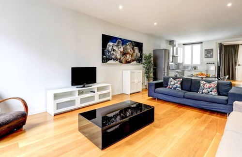 Quartier du Mail Apartment | Charming 1BR Apartment in the Heart of the Montorgueil District - Paris Centre