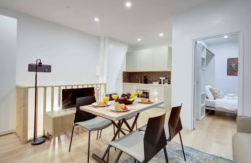 Bonne-Nouvelle Apartment | Charming 1BR in Montorgueil - Les Halles