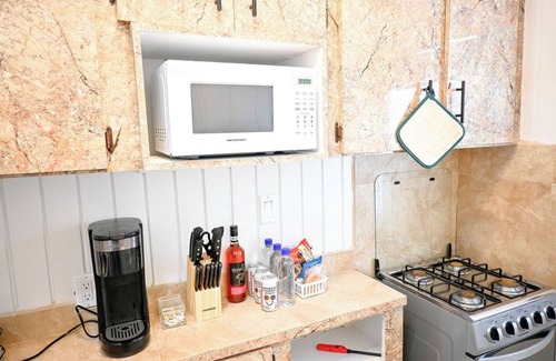 Rock Sound Apartment | Charming 1BR w/A/C, WiFi + Free Drinks & Snacks