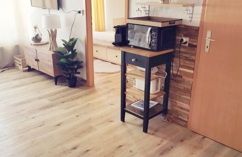 Lens Apartment | Charming 2.5-room★bed 180x200★Balcony★calm