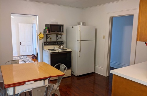 Calumet Apartment | Charming 2 bedroom apartment in Calumet's Historic district!