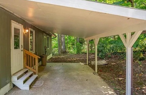Maggie Valley House | Charming 2-bedroom house with AC, WiFi in delightful Maggie Valley