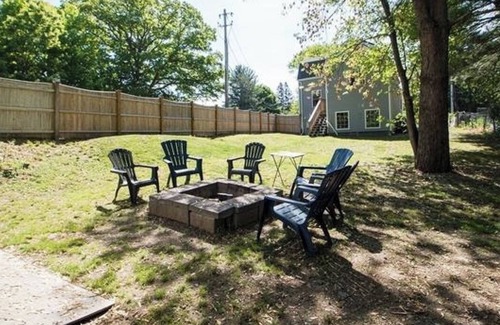 Brockton House | Charming 2-Bedroom, 2.5-Bath Home in Holbrook, MA – Perfect for a Cozy Getaway!