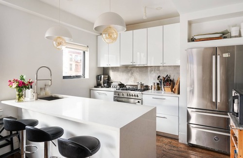 Little Italy Apartment | Charming 2-bedroom apartment with AC, WiFi in enjoyable New York