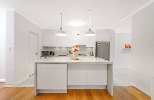 Waterloo Apartment | Charming 2-bedroom apartment in Redfern with Pool & Gym