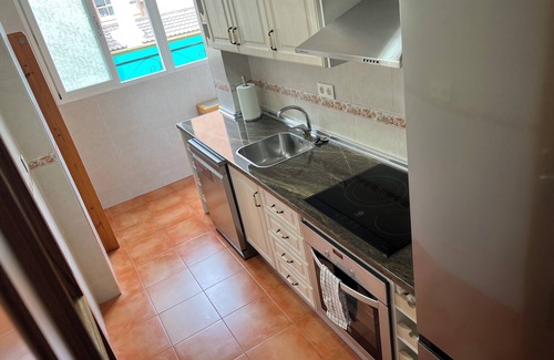 Carretera de la Sierra Apartment | Charming 2-bedroom apartment with AC, WiFi in lovely Granada