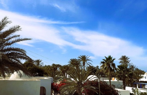 Playa Sidi Mehrez Apartment | Charming 2-bedroom apartment with AC, WiFi in delightful Mezraya
