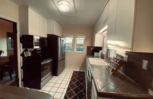 Bountiful Cottage | Charming 2-bedroom cottage in Bountiful with WiFi and AC