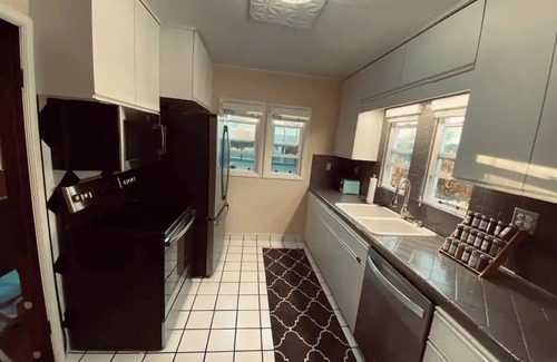 Bountiful Cottage | Charming 2-bedroom cottage in Bountiful with WiFi and AC