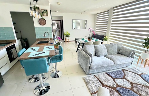 Hatillo Apartment | Charming 2-bedroom condo apartment with WiFi, fitness & pool in San José