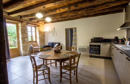 Borreze Cottage | Charming 2-Bedroom Cottage with Modern Comfort in Peaceful Hamlet near Sarlat