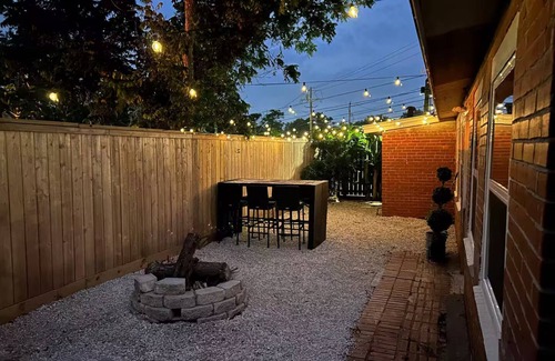 Bacliff Cottage | Charming 2-bedroom cottage with AC, WiFi in marvelous Bacliff