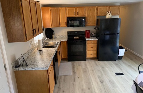 Newfield House | Charming 2-bedroom home in quaint Newfield with WiFi