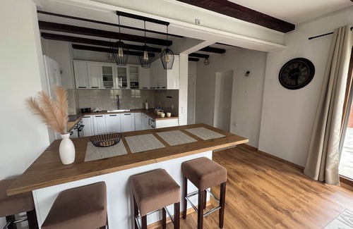 Sarajevo Canton House | Charming 2-bedroom house in Nahorevo with WiFi and AC