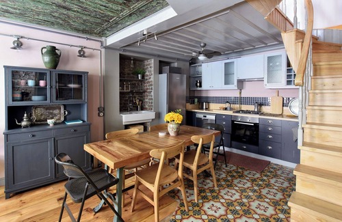 Balat House | Charming 2-bedroom house with WiFi and AC in vibrant Istanbul