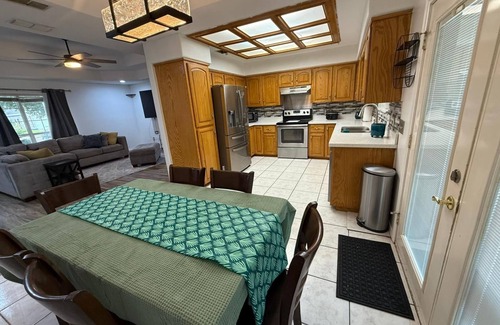 Alamo House | Charming 2 bedroom house conveniently located in a quiet subdivision.