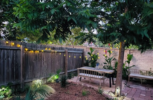 Wells Branch House | Charming 2-bedroom house in wonderful Austin with AC, WiFi