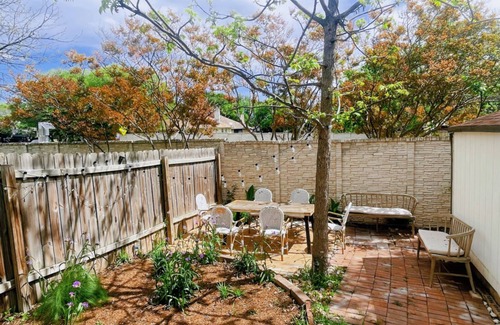 Wells Branch House | Charming 2-bedroom house in wonderful Austin with AC, WiFi