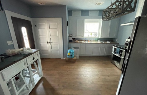 Hondo House | Charming 2-bedroom house with Heat, AC, Cable, WiFi in peaceful Hondo