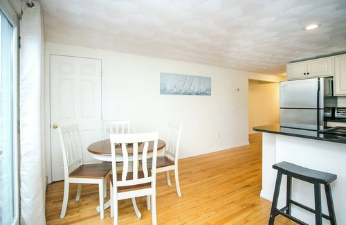 Newport East Condo | Charming 2-Bedroom Ocean View Condo- Prime Location