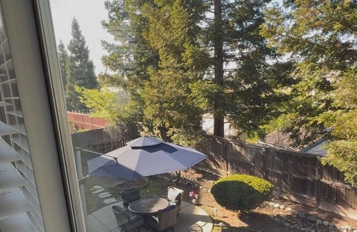 Auburn House | Charming 2-bedroom or 2 single suites, Coffee, Teas & WiFi in Auburn.