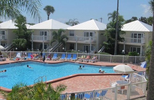 Sebastian Apartment | Charming 2-bedroom resort with AC, WiFi in beautiful, popular Sebastian, Florida