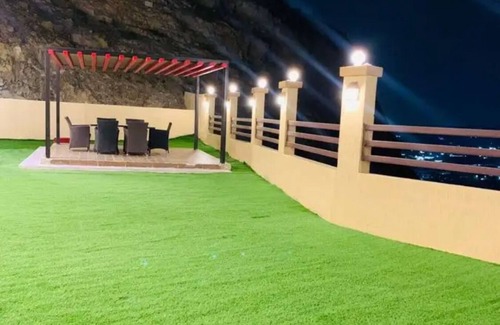 Jeddah Apartment | Charming 2-bedroom resort in lovely Jeddah with swimming pool