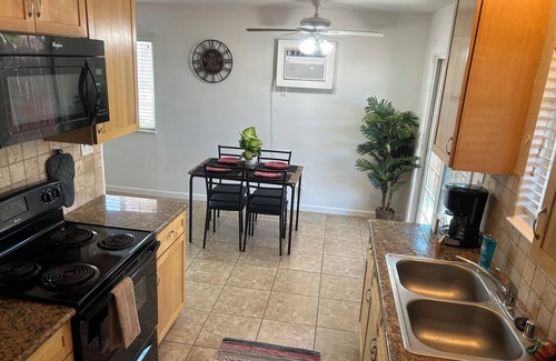 Southeastern Sacramento House | Charming 2-bedroom townhome - All brand new - pets welcome