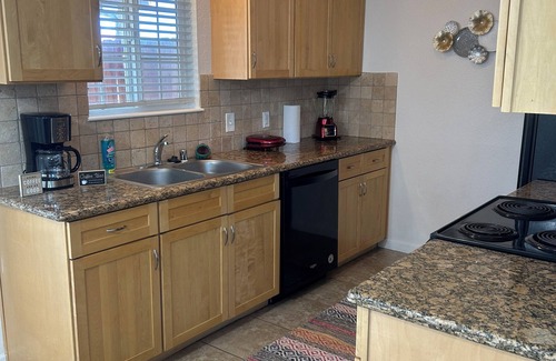 Southeastern Sacramento House | Charming 2-bedroom townhome - All brand new - pets welcome