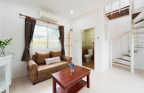 Sam Roi Yot Bed & Breakfast | Charming 2-bedroom bed & breakfast in Sam Roi Yot with AC