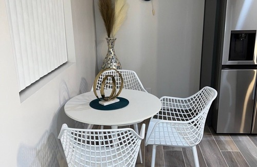 Lower Bal House | Charming 2-bedroom house in San Leandro with WiFi and AC