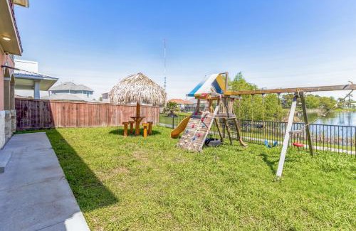 Dickinson House | Charming 2 Story Retreat home
